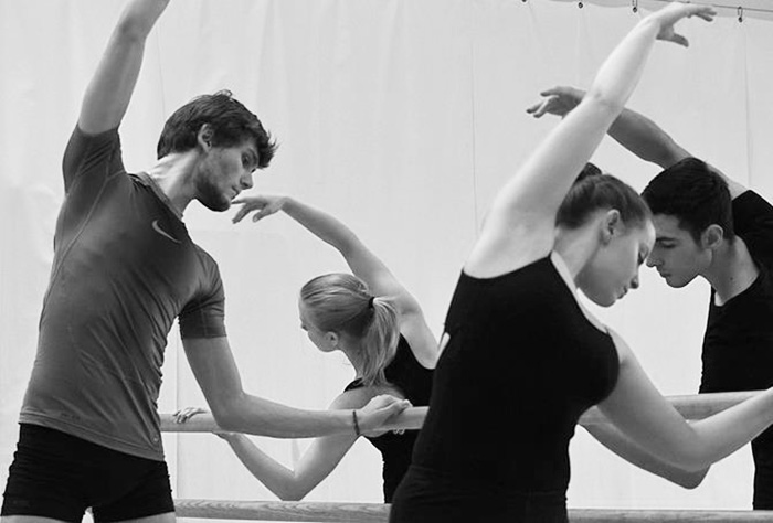 Ausbildung zum Bühnentänzer an der CDSH – Contemporary Dance School